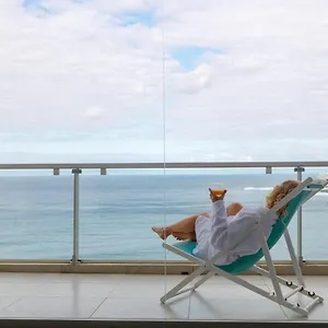 https://las-olas-suite-bajamar.in-canary-islands.com